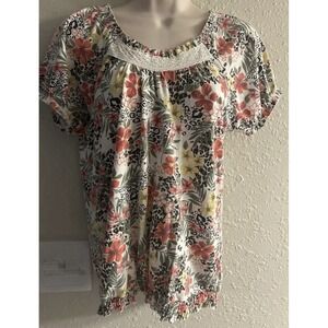 Medium Shenanigans Floral Top #1101*8